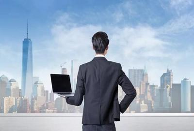 我國(guó)房地產(chǎn)市場(chǎng)發(fā)展以及房地產(chǎn)價(jià)格上漲,對(duì)制造業(yè)投資和消費(fèi)需求有什么影響?