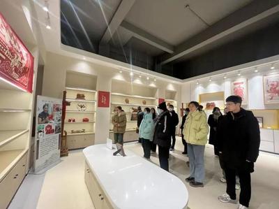 岱岳區山口鎮開展“返家鄉”大學生青春歸航活動，助力鄉村發展與門類銷售創新